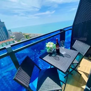 ***** شقة فندقية Orbi City Sea View جورجيا