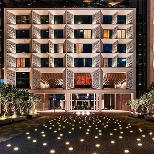 ***** فندق 25hours One الإمارات العربية المتحدة