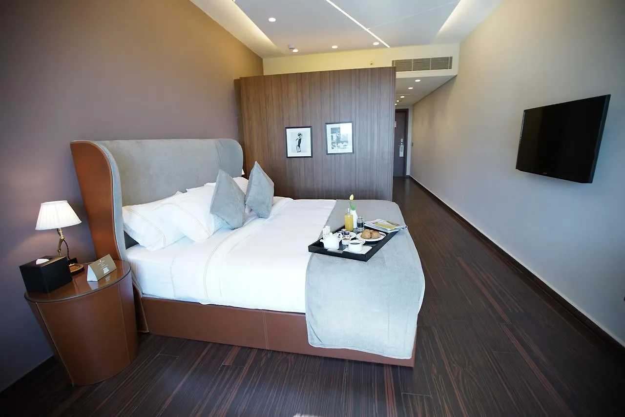 Отель Royal Tulip Achrafieh Бейрут 5*,